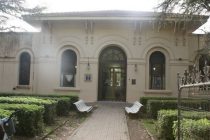 EL HOSPITAL DIO A CONOCER MEDIANTE UN COMUNICADO QUE ANOCHE FALLECIÓ LA MUJER QUE SE ENCONTRABA INTERNADA. SE DESCONOCEN LAS CAUSAS DE SU DECESO