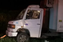 HACE INSTANTES: SE PRODUJO EL DESPISTE Y VUELCO DE UN CAMIÓN EN RUTA 205