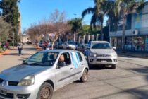 CARAVANAS DE AUTOMÓVILES DE VECINOS AUTOCONVOCADOS SE MOVILIZARON POR CALLES DE LA CIUDAD