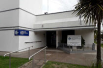 EL DR. AUGUSTO MARTÍN, ENTREVISTADO POR El CANAL 4, CONFIRMÓ QUE DE 89 HISOPADOS REALIZADO EN LA CLÍNICA DE REHABILITACIÓN LOBOS, 35 DIERON POSITIVOS