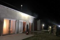 FUEGO EN UNA CHIMENEA DE UNA VIVIENDA DEL COUNTRY
