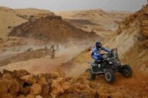 RALLY DAKAR: OTRO PODIO PARA EL LOBENSE MANU ANDUJAR, QUE SE UBICÓ TERCERO, AMPLIANDO LA DIFERENCIA EN LA PUNTA DE LA GENERAL