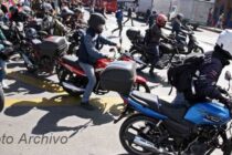 MOTOCICLISTAS EN BANDA POR TODA LA CIUDAD