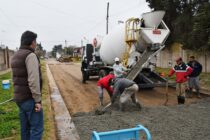 ETCHEVERRY RECORRIO LA OBRA DE PAVIMENTACION QUE COMPRENDE 3.500 METROS CUADRADOS