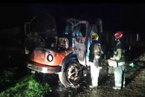 INCENDIO EN LA CABINA DE UN CAMION A LAS 3 DE LA MAÑANA