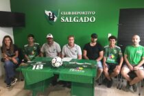 SALGADO PRESENTO LA NUEVA CAMISETA PARA EL FUTBOL