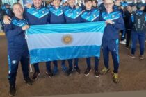 SANTIAGO DELLA SCHIAVA EN LOS JUEGOS OLIMPICOS PARA SORDOS, REPRESENTANDO A ARGENTINA EN TENIS