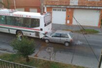 EN AREVALO Y CAMINOS CHOCARON UN AUTO Y UN MICRO, SIN LESIONADOS