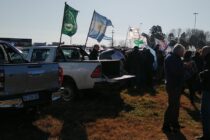 LOBENSES EN LA MANIFESTACION DEL CAMPO EN CHIVILCOY