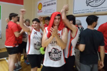 BASQUET: ATHLETIC VENCIO A GIMNASIA DE LA PLATA Y SIGUE PRENDIDO EN LA PELEA