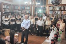 DEBUTO EL CORO CREADO POR CARLOS BASILES