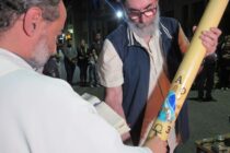 LA VIGILIA PASCUAL, CON EL ANUNCIO DE LA RESURRECCION DE JESUS, EN EL TEMPLO COLMADO