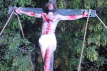 CON MUCHA EMOCION SE REEDITO EL VIA CRUCIS VIVIENTE