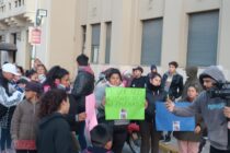 EN UNA MANIFESTACION PACIFICA RECLAMARON LA LIBERTAD DE LOS ATENCIO