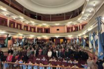 EL HOMENAJE AL PADRE DE LA PATRIA SE REALIZO EN EL TEATRO ITALIANO, CON DISCURSOS E INTERVENCIONES ARTISTICAS