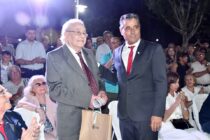 EL INTENDENTE HOMENAJEO A SUS ANTECESORES AL CUMPLIRSE 40  AÑOS DE DEMOCRACIA