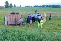 VOLCO UNA CAMIONETA CON UN TRAILER EN LA RUTA 205, NO HUBO LESIONADOS