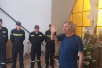64 AÑOS CUMPLE BOMBEROS VOLUNTARIOS DE LOBOS. HOMENAJE A LOS FALLECIDOS EN EL CEMENTERIO