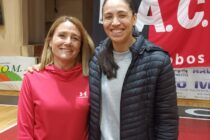 «MIMI» SOSA, FIGURA DEL VOLEY NACIONAL, DICTO UNA CLINICA EN ATHLETIC