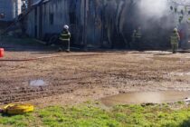 BOMBEROS. INCENDIO EN UN GALPON EN SALERNO Y CALLEJON TURDO
