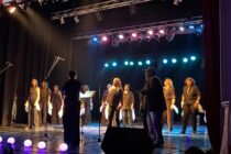 LUCIDA ACTUACION DE LOS COROS «CUERDAS CORALES» Y «DA CAPO» EN EL EMPUJE CULTURAL