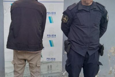 SUJETO DETENIDO TRAS AGREDIR A SU PAREJA EN PLENO CENTRO