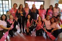 ONCOLOGIA DEL HOSPITAL RECIBIO A LAS ROSAS DE PLATA EN UNA JORNADA POR EL CANCER DE MAMA