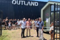 OUTLAND, CONSTRUCCIONES INDUSTRIALIZADAS, INAUGURO SU PLANTA EN PERON Y SAVIO