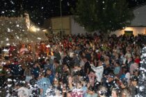 FORMIDABLE NOCHE DE CORSO EN SALVADOR MARIA CON LA AVENIDA TOPA EXPLOTADA