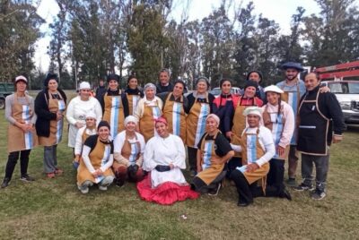 CUARTA FIESTA DE LA EMPANADA. EL PREMIO MAYOR FUE PARA ROTISERIA LA FAMILIA