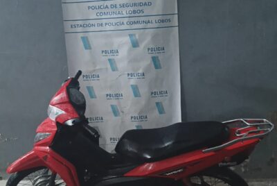 LA POLICIA SECUESTRO MOTO ROBADA Y ABANDONADA