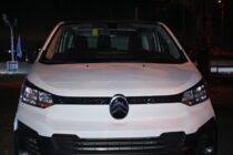 VEHICULO ROBADO RECUPERADO Y UN HOMBRE Y UNA MUJER, DE LANUS, DETENIDOS