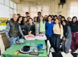 ALUMNOS DE LA SECUNDARIA 4 ENTREGARON AL HOGAR DE ANCIANOS EL PREMIO LOGRADO EL AÑO PASADO EN UN PROGRAMA PROVINCIAL