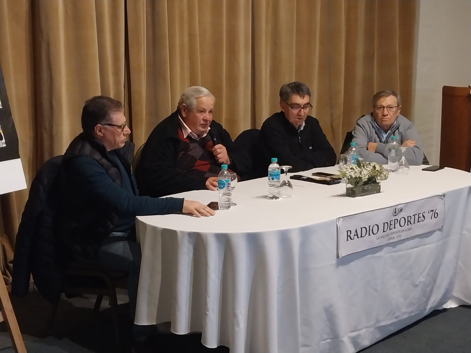«RADIODEPORTES´76», SUS 50 AÑOS. EXCELENTE CAFE LITERARIO DEL GRUPO DE APOYO A LA CULTURA