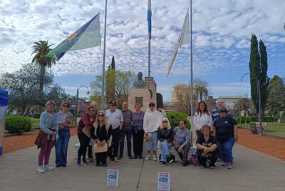 USUARIOS DE LA LINEA 88 RECLAMARON EN LA PLAZA 1810 Y JUNTAN FIRMAS