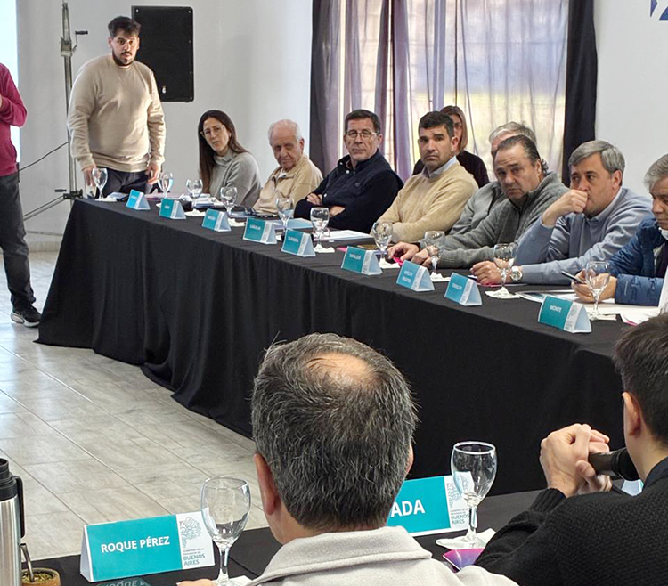 SECRETARIOS LOBENSES PARTICIPARON DEL ENCUENTRO REGIONAL POR EL FENOMENO DEL SUPER NIÑO EN ROQUE PEREZ
