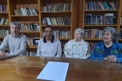 MES ROSA. CHARLA SOBRE CANCER DE MAMA EN BIBLIOTECA SARMIENTO, Y CAMINATA DE CONCIENTIZACION